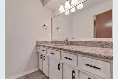 17 Wishbonebush Road, The Woodlands, TX 77380 - Photo 7