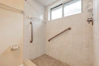 17 Wishbonebush Road, The Woodlands, TX 77380 - Photo 9