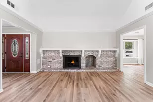 9407 Brooding Oak Cir, Houston, TX 77096 - Photo 7