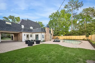 620 Stoneleigh Drive, Houston, TX 77079 - Photo 37