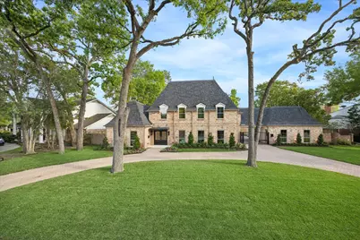 620 Stoneleigh Drive, Houston, TX 77079 - Photo 1