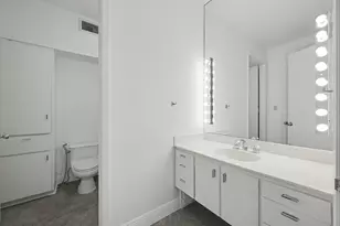 2 Waters Edge St, Conroe, TX 77356 - Photo 35