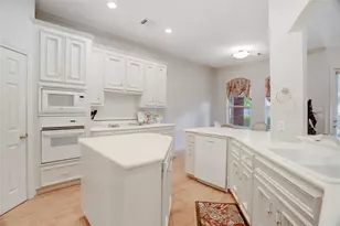 2907 Carnoustie Ct, Sugar Land, TX 77479 - Photo 11