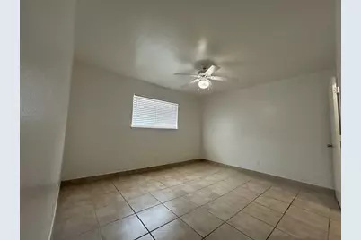 1010 S Wayside Drive #104, Houston, TX 77023 - Photo 33