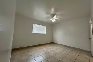 1010 S Wayside Dr, Houston, TX 77023 - Photo 33