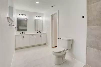 6015 Spellman Road, Houston, TX 77096 - Photo 31