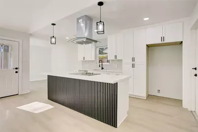 6015 Spellman Road, Houston, TX 77096 - Photo 13