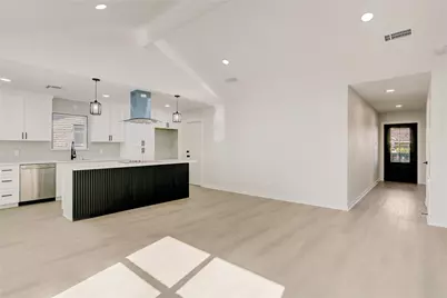 6015 Spellman Road, Houston, TX 77096 - Photo 9