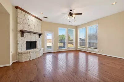 5115 Field Briar Lane, Sugar Land, TX 77479 - Photo 13
