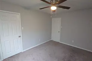 6543 Castle Loch Ct, Houston, TX 77048 - Photo 13