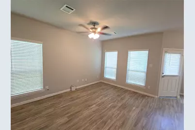 6543 Castle Loch Court, Houston, TX 77048 - Photo 5