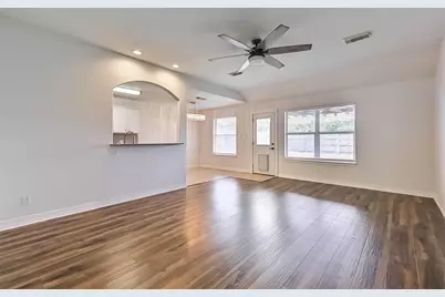 911 Ruth Circle, Texas City, TX 77591 - Photo 5