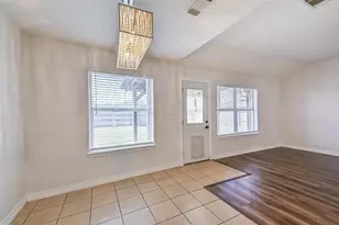 911 Ruth Cir, Texas City, TX 77591 - Photo 11