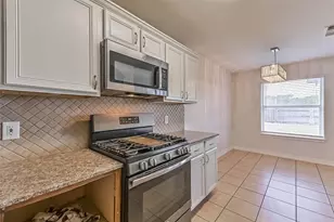 911 Ruth Cir, Texas City, TX 77591 - Photo 15