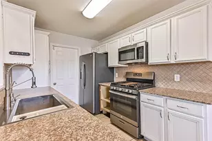 911 Ruth Cir, Texas City, TX 77591 - Photo 13
