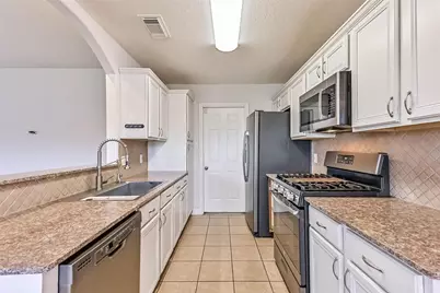 911 Ruth Circle, Texas City, TX 77591 - Photo 11