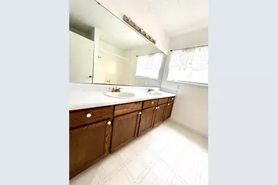 24470 Country Club Drive, Huntsville, TX 77320 - Photo 9
