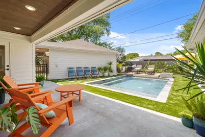 18 Colony Park Circle, Galveston, TX 77551 - Photo 9