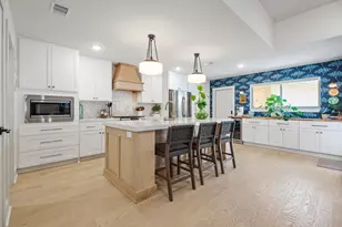 18 Colony Park Cir, Galveston, TX 77551 - Photo 7