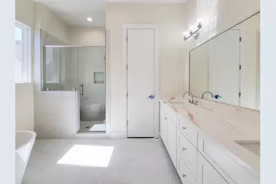 5931 Beall Street #A-B, Houston, TX 77091 - Photo 21