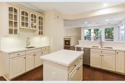 76 Piper Trace, The Woodlands, TX 77381 - Photo 5