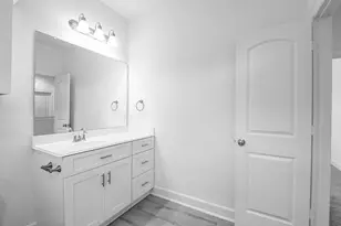 7974 Fowlie St, Houston, TX 77028 - Photo 19