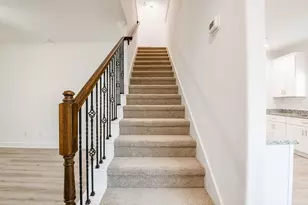 7974 Fowlie St, Houston, TX 77028 - Photo 9