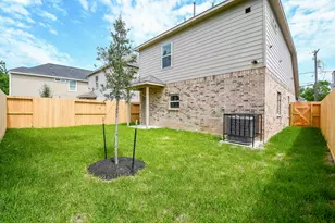 7974 Fowlie St, Houston, TX 77028 - Photo 31