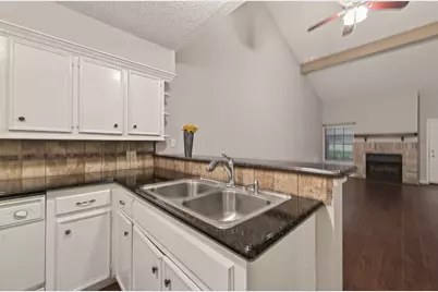 2510 Grants Lake Boulevard #36, Sugar Land, TX 77479 - Photo 15