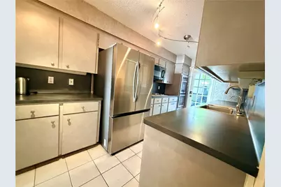 4503 Medinah Place, Bellaire, TX 77401 - Photo 11