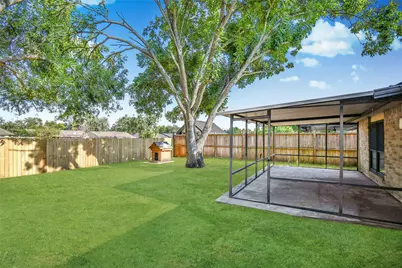 16210 Lazy Ridge Road, Houston, TX 77053 - Photo 9