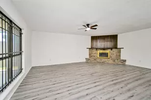 16210 Lazy Ridge Rd, Houston, TX 77053 - Photo 19