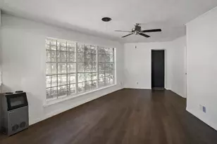 407 Lazy Ln, Anahuac, TX 77514 - Photo 9