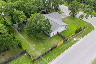 2826 Forestwood Dr, Bryan, TX 77801 - Photo 27