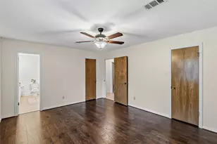 2826 Forestwood Dr, Bryan, TX 77801 - Photo 5