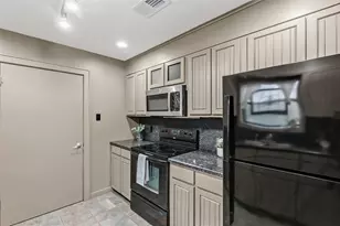 2826 Forestwood Dr, Bryan, TX 77801 - Photo 15