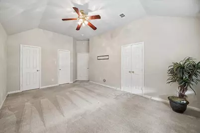 10719 Knoll Bend Lane, Houston, TX 77070 - Photo 19