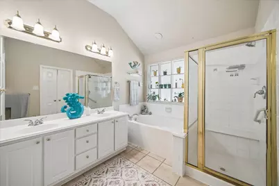 10719 Knoll Bend Lane, Houston, TX 77070 - Photo 23