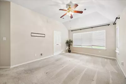 10719 Knoll Bend Lane, Houston, TX 77070 - Photo 7