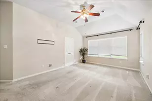 10719 Knoll Bend Ln, Houston, TX 77070 - Photo 7