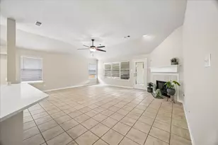 10719 Knoll Bend Ln, Houston, TX 77070 - Photo 11