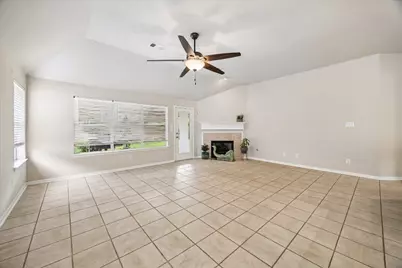 10719 Knoll Bend Lane, Houston, TX 77070 - Photo 5