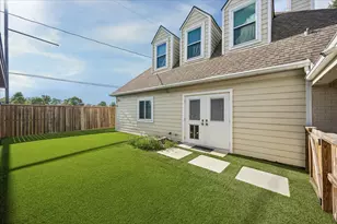 1715 Gingerleaf Ln, Houston, TX 77055 - Photo 5