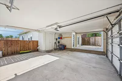 1715 Gingerleaf Lane, Houston, TX 77055 - Photo 29