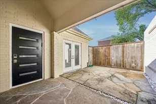 1715 Gingerleaf Ln, Houston, TX 77055 - Photo 9