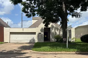 1715 Gingerleaf Ln, Houston, TX 77055 - Photo 35