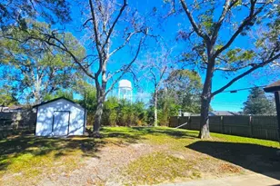 1005 Robinhood Ln, Angleton, TX 77515 - Photo 19