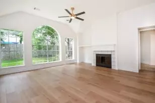 202 Knoll Forest Dr, Sugar Land, TX 77479 - Photo 15