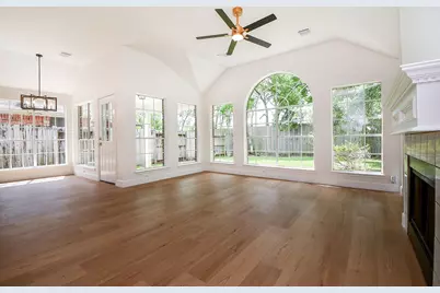202 Knoll Forest Drive, Sugar Land, TX 77479 - Photo 21