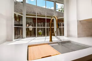 202 Knoll Forest Dr, Sugar Land, TX 77479 - Photo 7